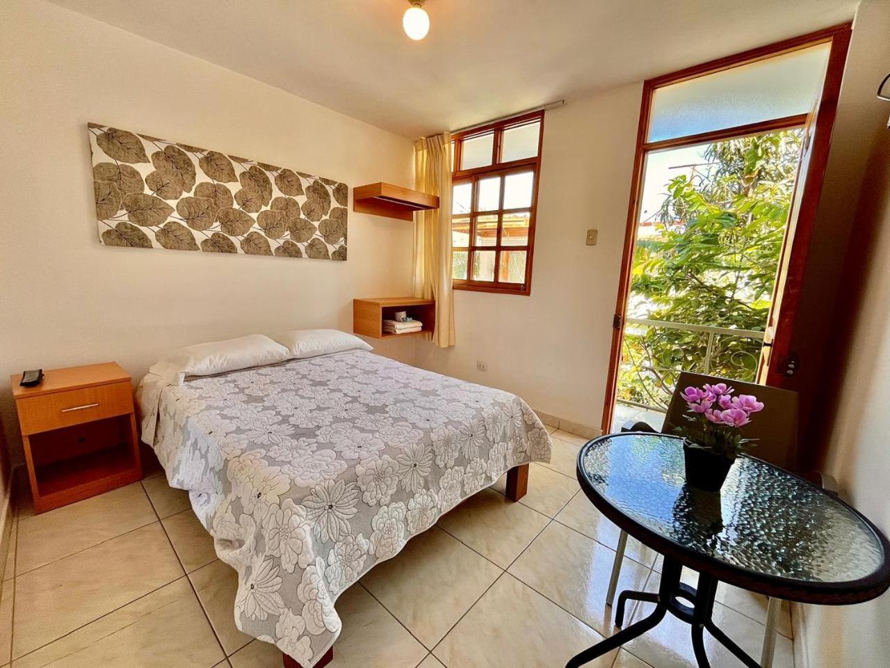 El Huerto Hostel Ica Zewnętrze zdjęcie